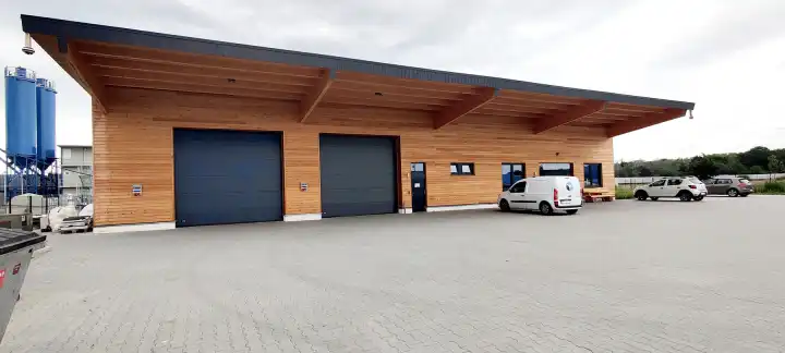 Neubau Unternehmenssitz in Oranienburg Neubau Unternehmenssitz in Oranienburg