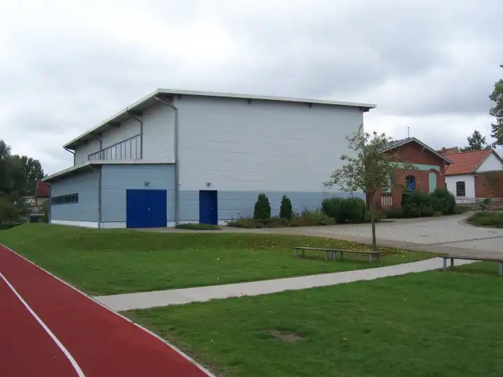 Erweiterung – Neubau einer Einfeldsporthalle in Grimmen