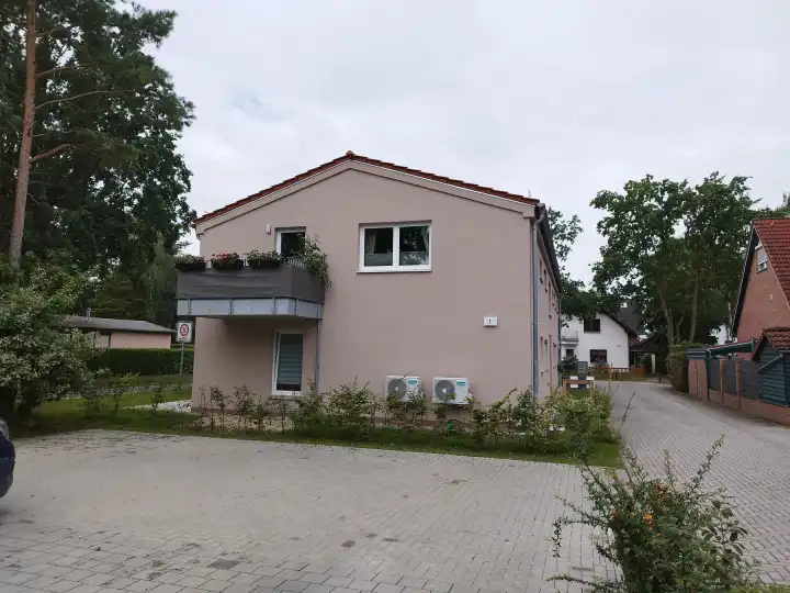 Mehrfamilienhaus mit 4 Wohneinheiten in Zeesen