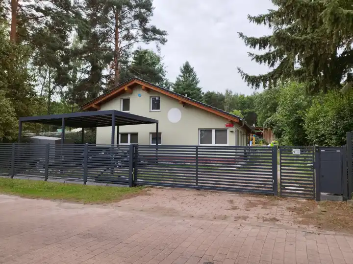 Wohnhaus und Forstbetrieb in Motzen Wohnhaus und Forstbetrieb in Motzen