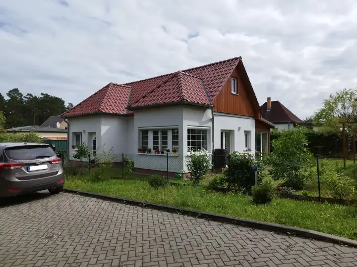 Umbau und Erweiterung eines Kleinwohnhauses - Mittenwalde